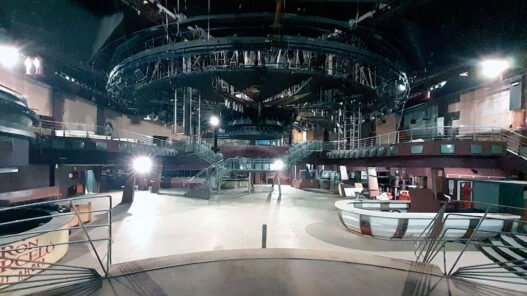 Esteve Niubó - ARENI, premio internacional de Arquitectura, por la reforma de Big Ben discoteca 13 La discoteca Big Ben durante la reforma liderada por el Arquitecto Esteve Niubó