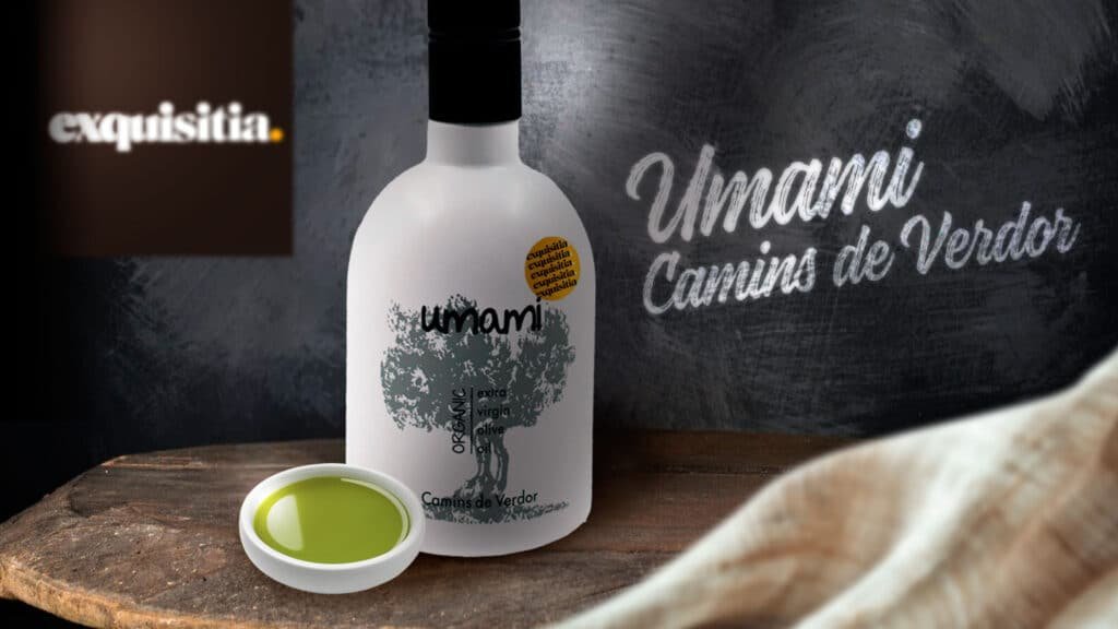 Aceite de oliva virgen extra ecológico Umami Camins de Verdor con color verde intenso y perfil herbáceo.

